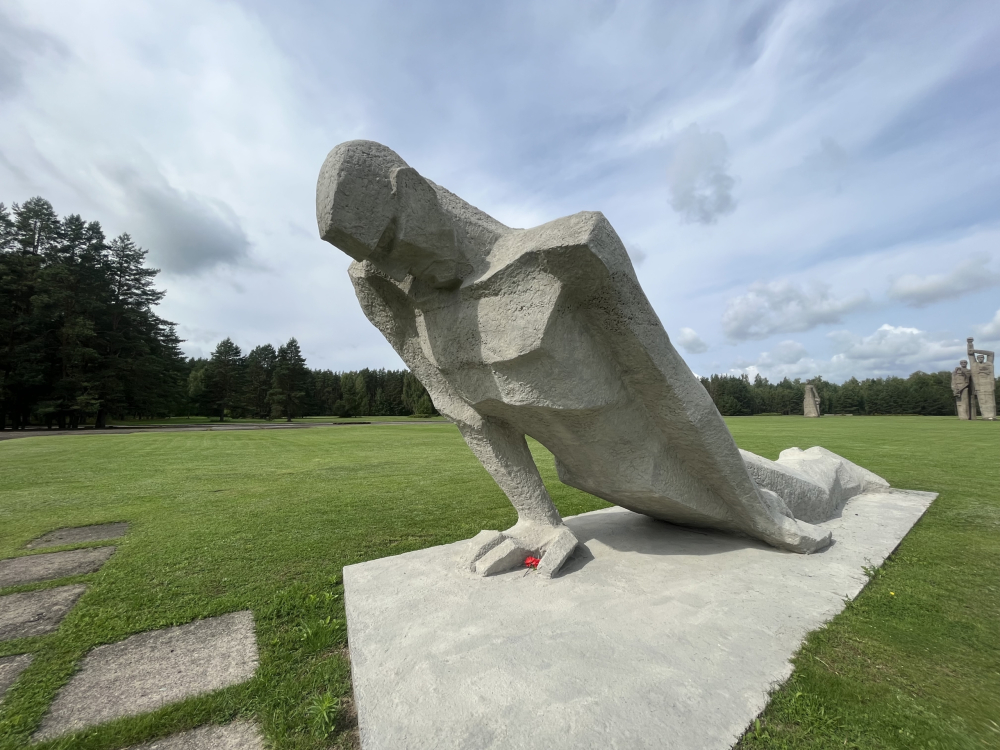 Salaspils-memorials-scaled